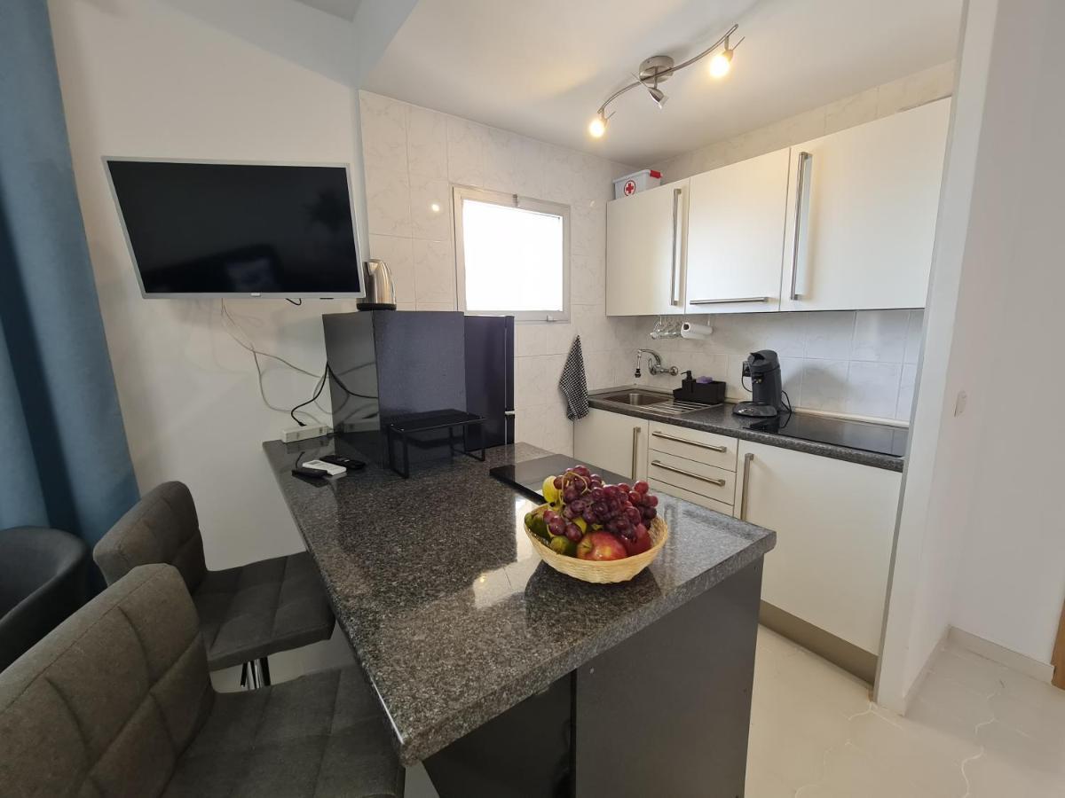 Precioso apartamento con piscinas y vistas al mar. Benalmádena Exterior foto