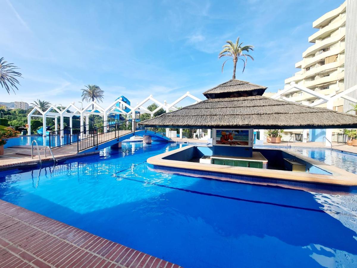 Precioso apartamento con piscinas y vistas al mar. Benalmádena Exterior foto